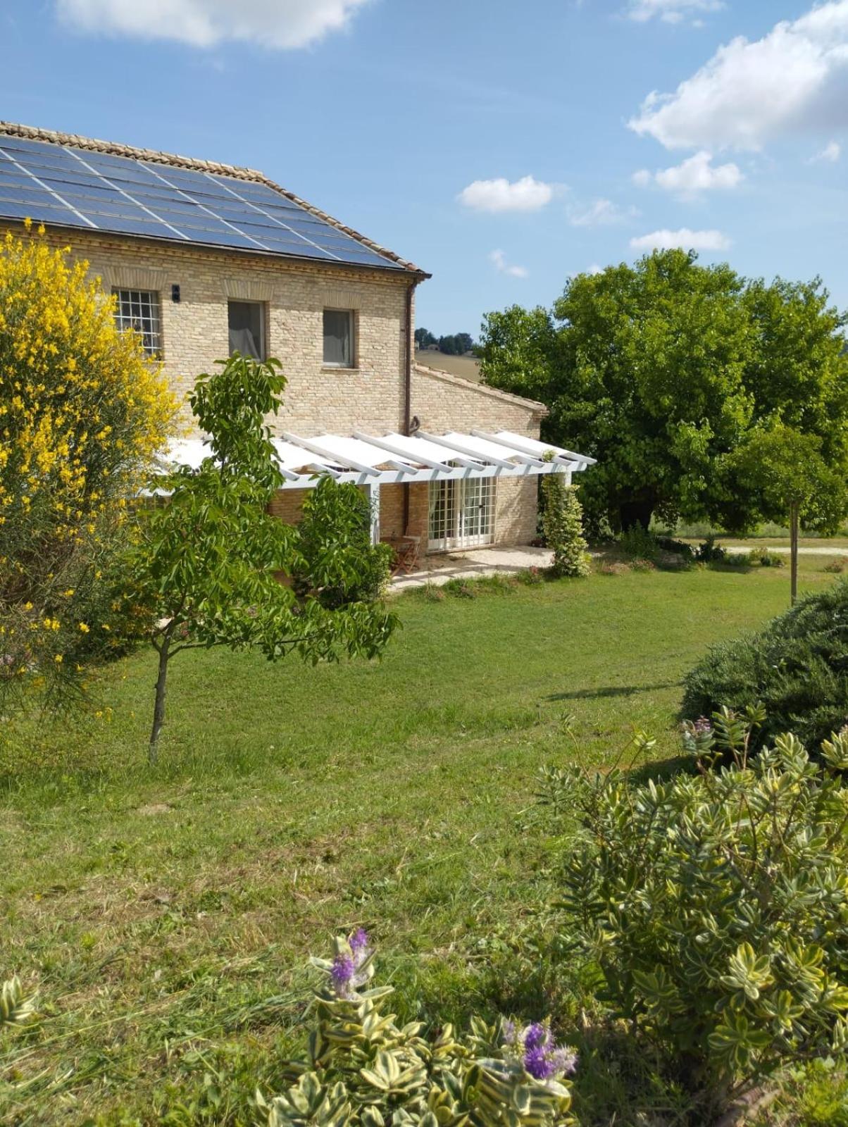 Il Giardino Nella Valle Belvedere Ostrense Szoba fotó